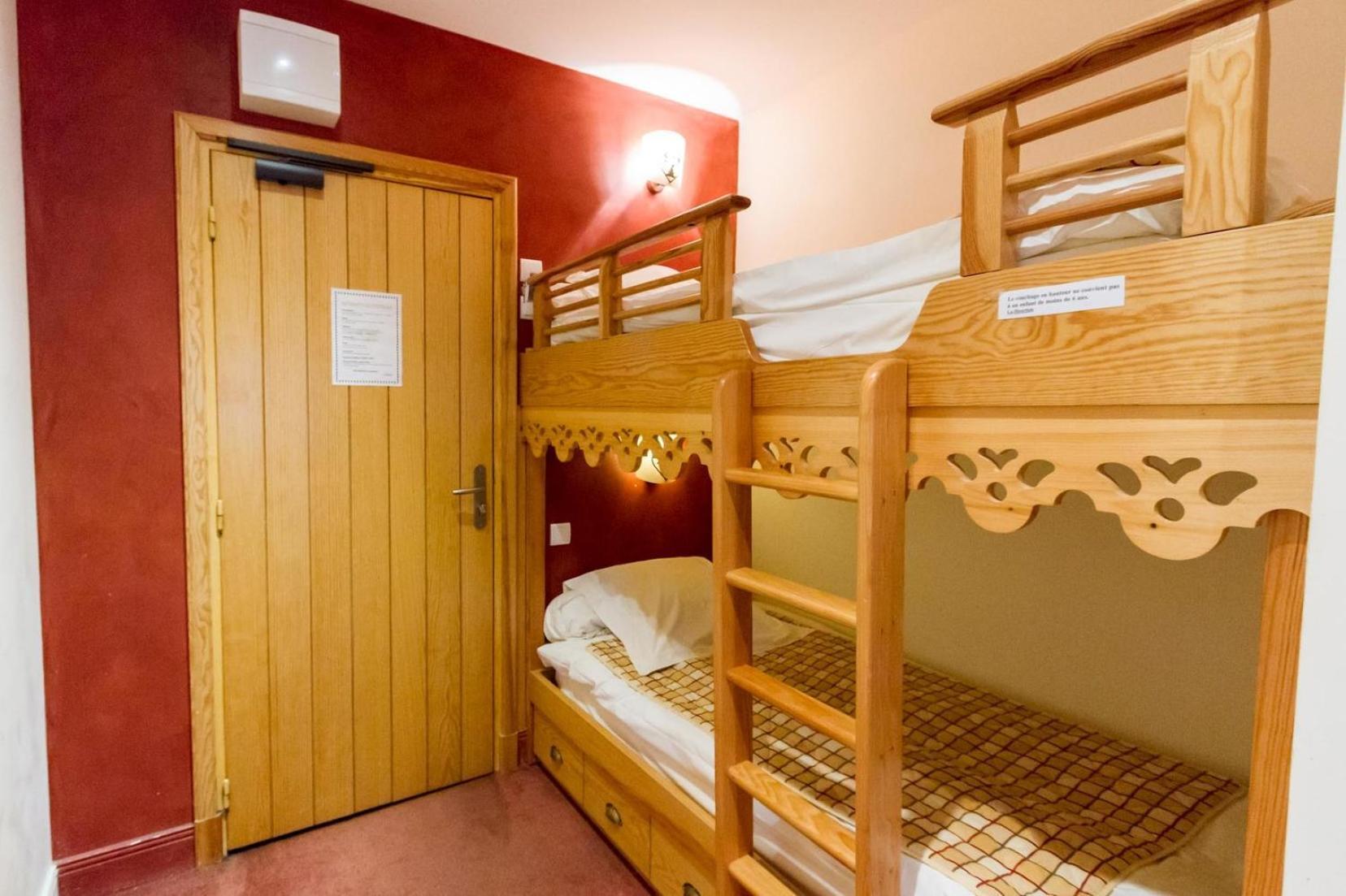 Hotel Le Bois Joli Cauterets Ngoại thất bức ảnh