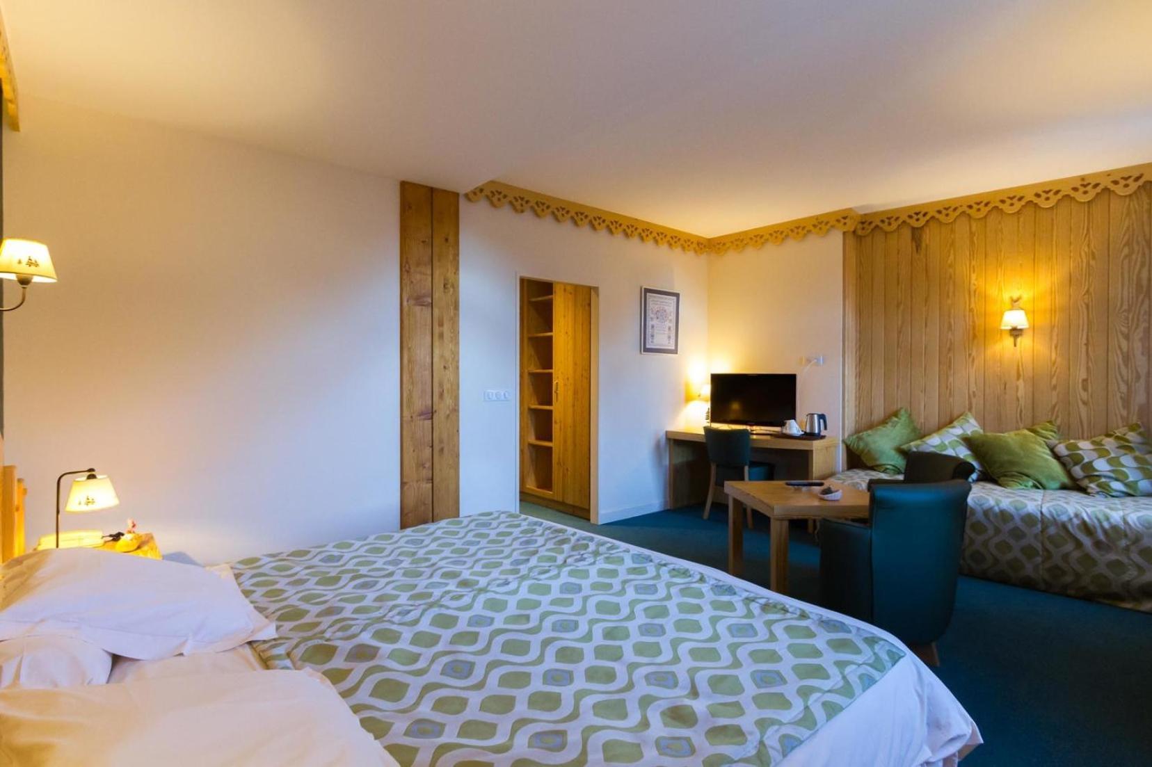 Hotel Le Bois Joli Cauterets Ngoại thất bức ảnh